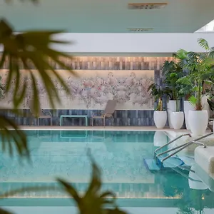Отель Atlantis Wellness & Conference, Хайдусобосло